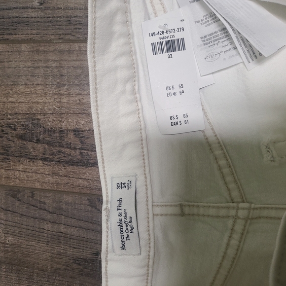 New Abercrombie & Fitch Shorts - Picture 4 of 5